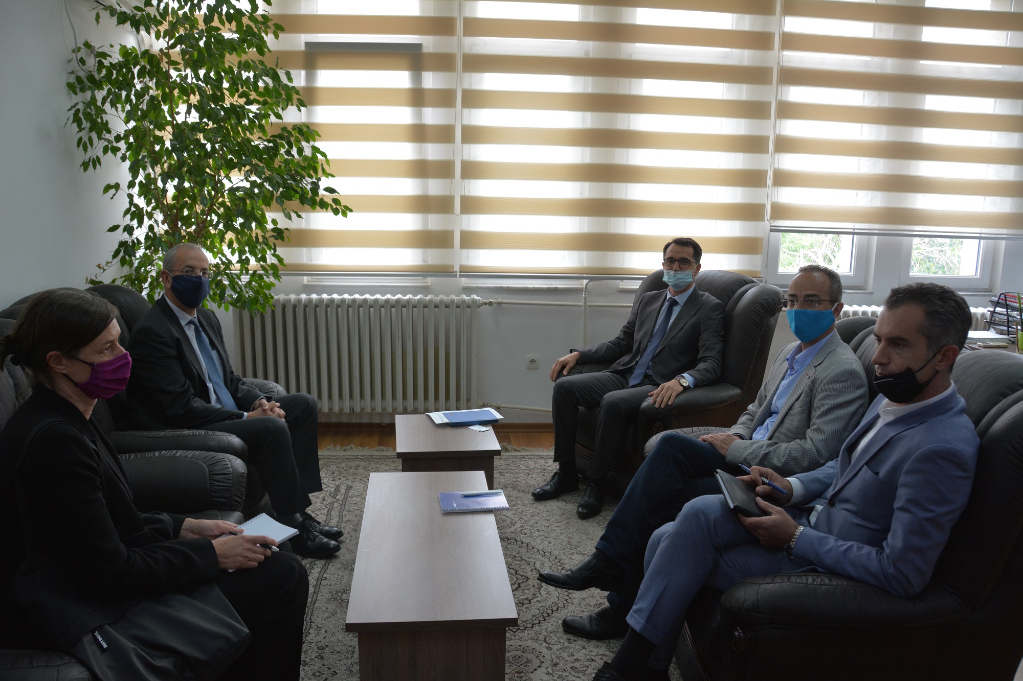 Kryesuesi Çoçaj priti në takim Shefin e Misionit të OSBE-së në Kosovë, Ambasadorin Michael Davenport