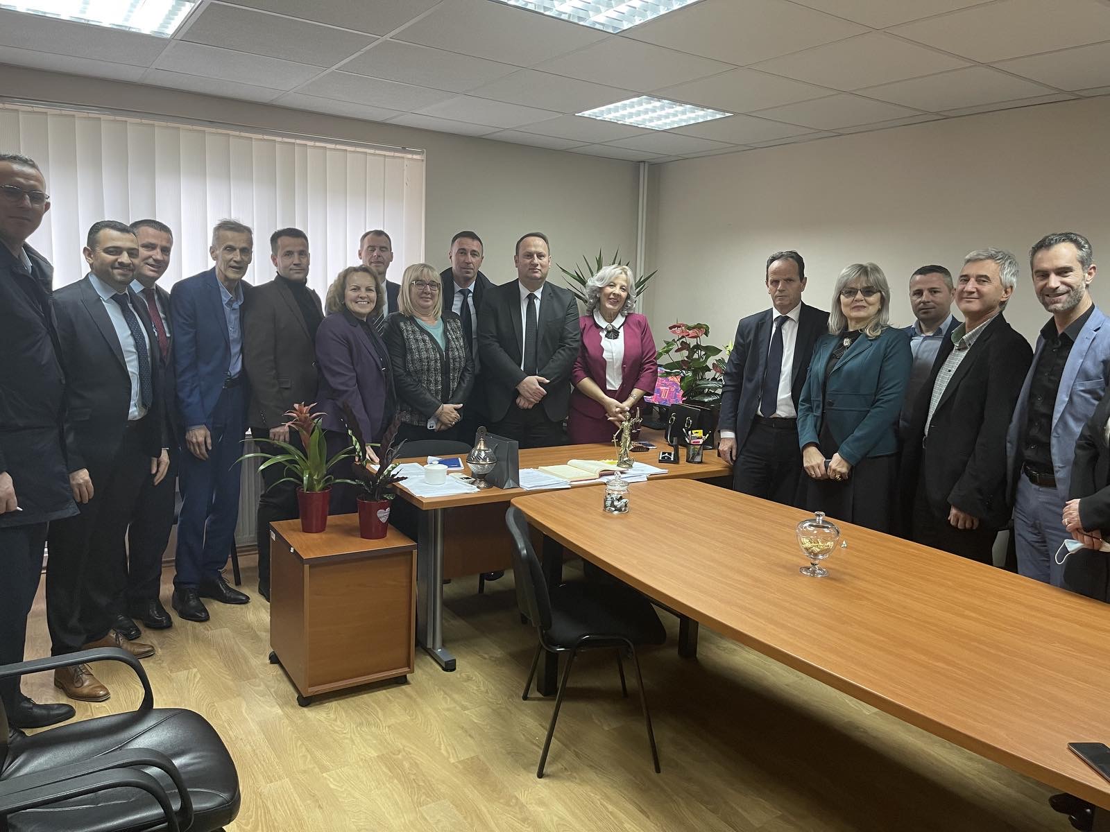 Predsednik Vrhovnog suda i Predsedavajući SSK-a posetili su Osnovni sud u Mitrovici i njegove ogranke