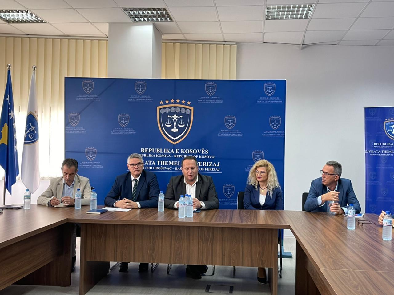 Kryesuesi i Këshillit Gjyqësor të Kosovës ka vizituar Gjykatën Themelore në Ferizaj dhe degët e saj