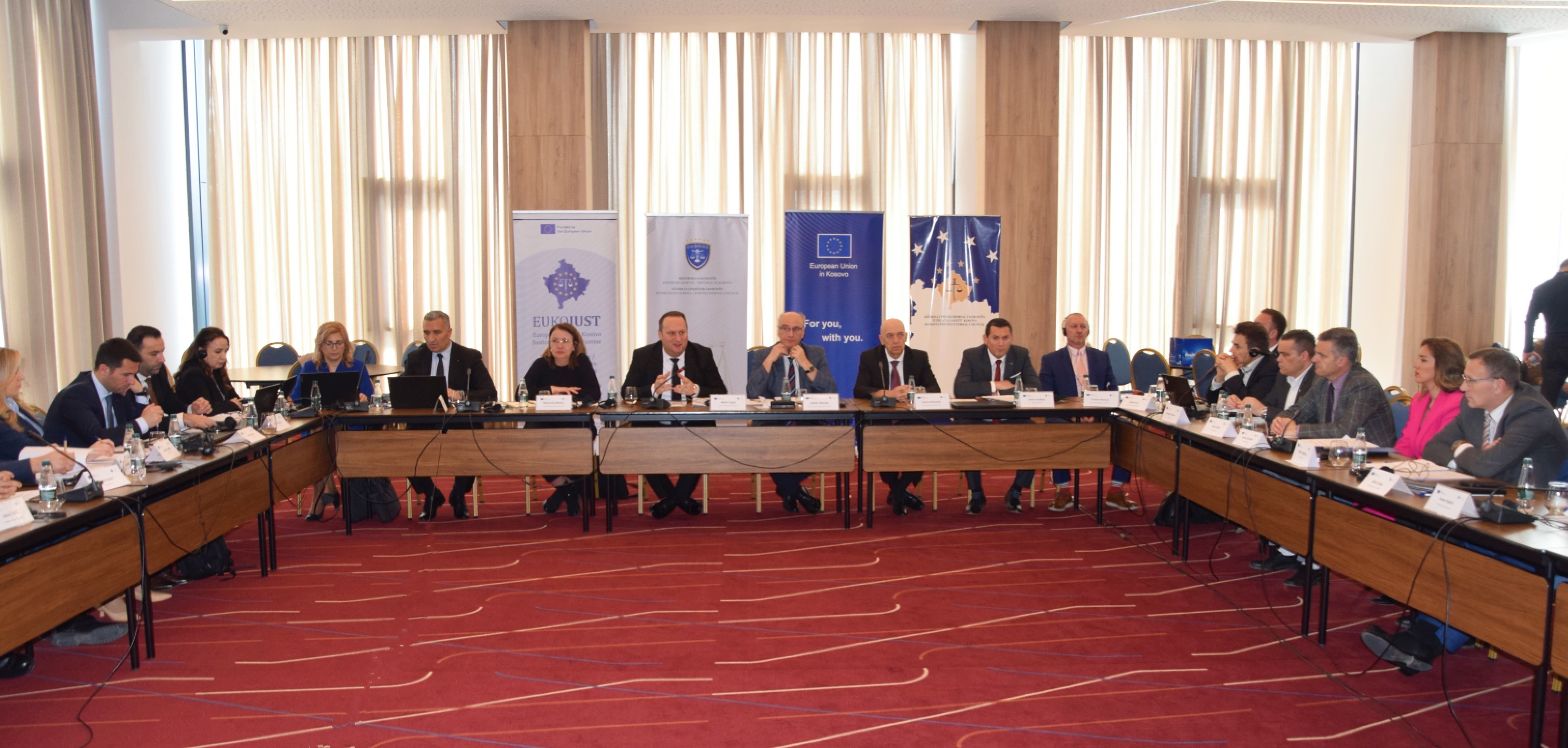 Mbahet takimi i përbashkët në mes të Këshillit Gjyqësor të Kosovës dhe Këshillit Prokurorial të Kosovës