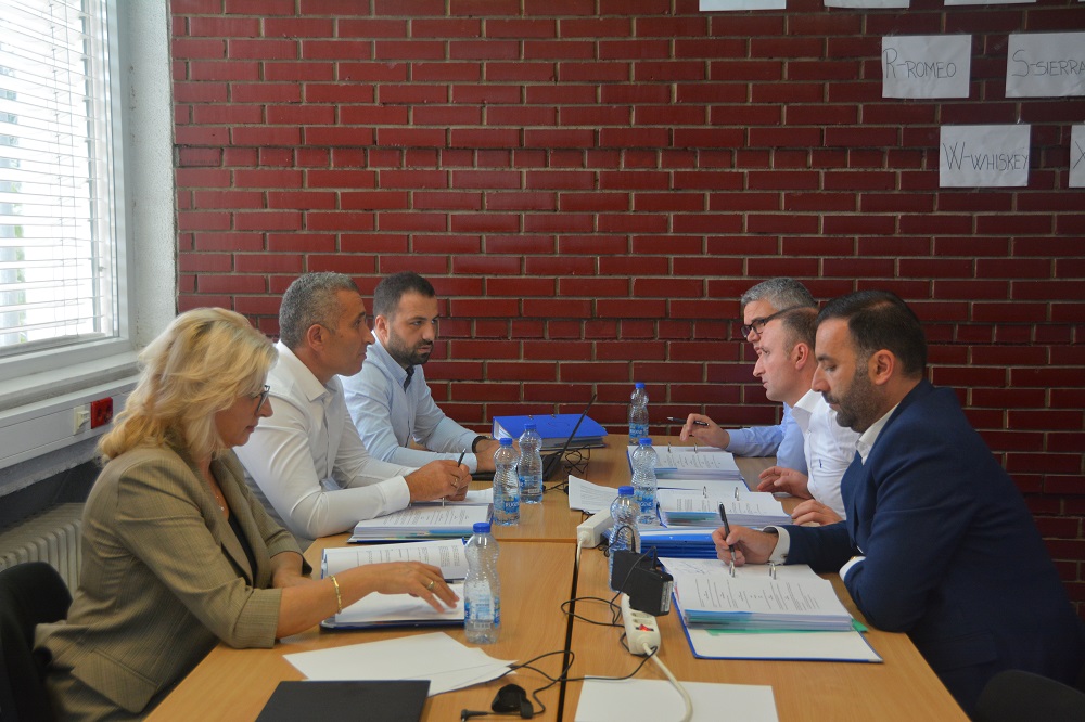 Mbahet testi me shkrim në lëminë civile i kandidatëve për gjyqtarë në gjykatat themelore të Republikës së Kosovës