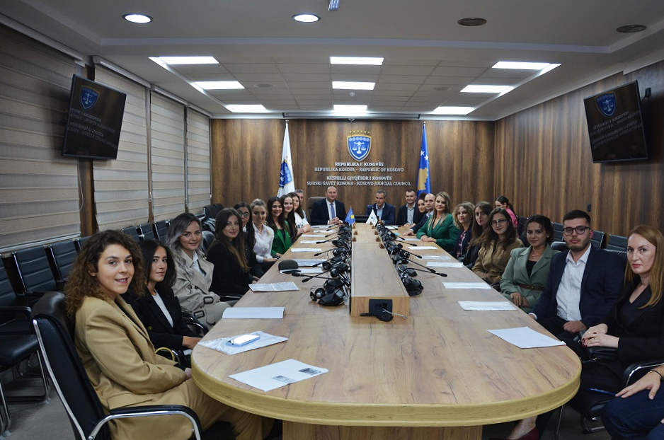 Fillojnë punën 19 zyrtarë ligjor në gjykatat e Republikës së Kosovës