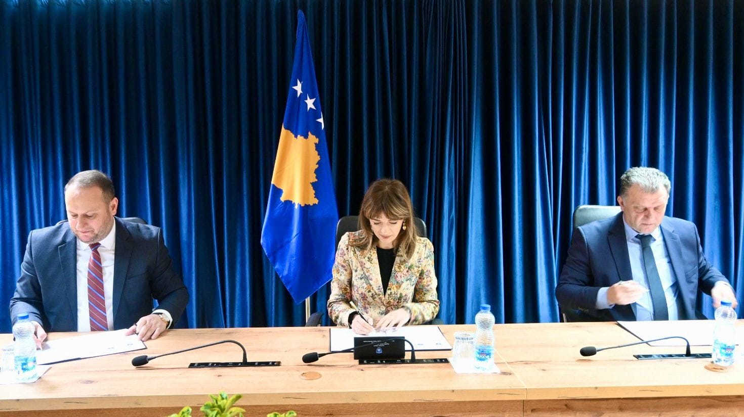 Nënshkruhet Marrëveshje Bashkëpunimi në mes të Këshillit Gjyqësor të Kosovës, Ministrisë së Drejtësisë dhe Odës së Noterëve të Kosovës për zgjidhjen e çështjes së ruajtjes së lëndëve të noterëve të pensionuar